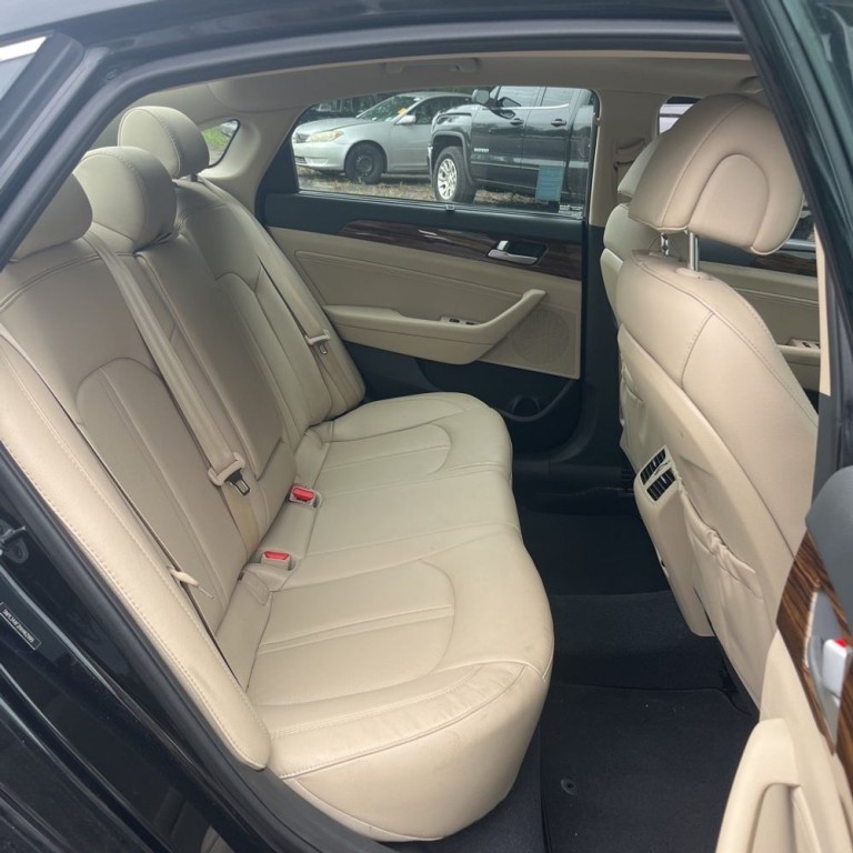 2017 Hyundai Sonata Image 16
