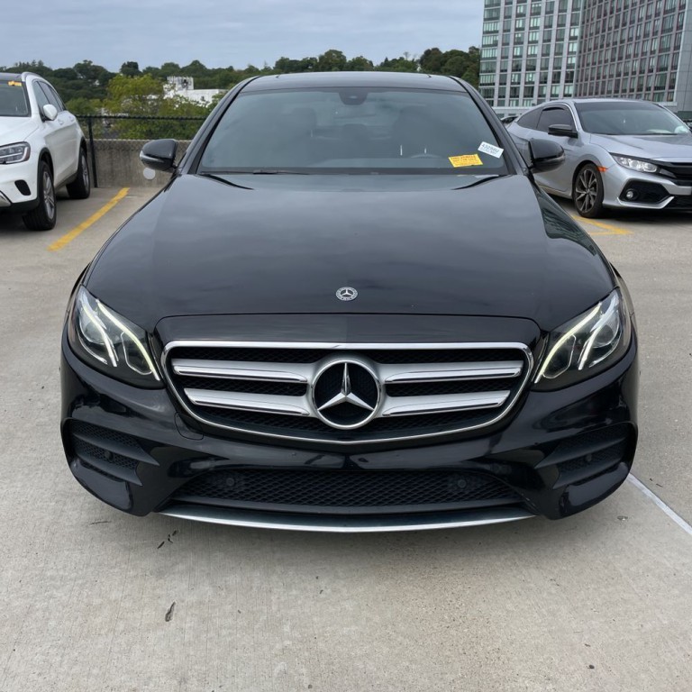 2017 Mercedes-Benz E-Class Image 2