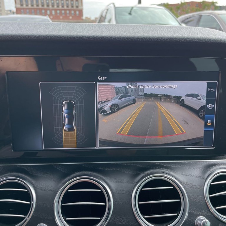 2017 Mercedes-Benz E-Class Image 15