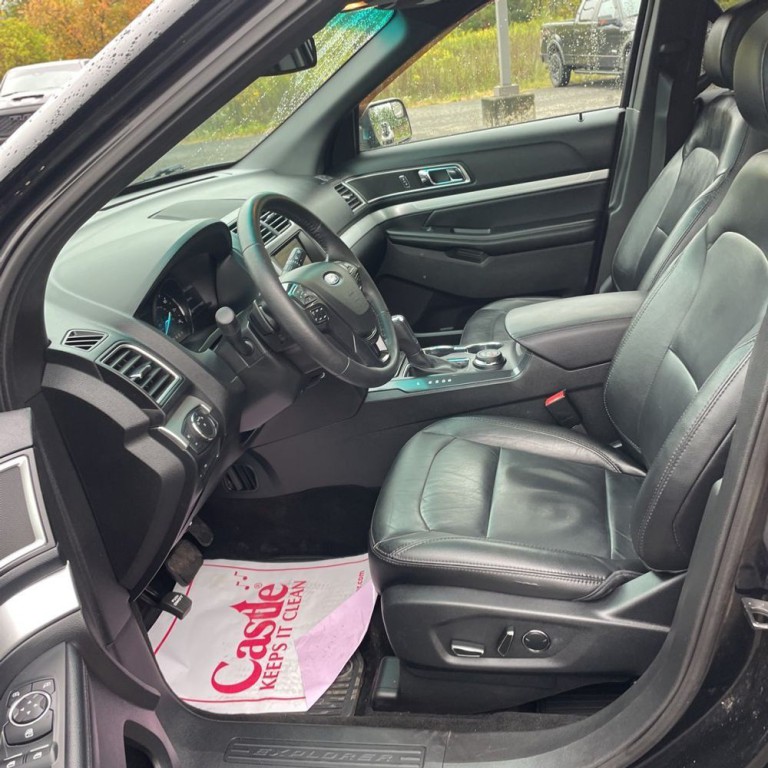 2016 Ford Explorer Image 8