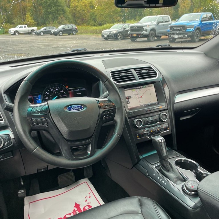 2016 Ford Explorer Image 10