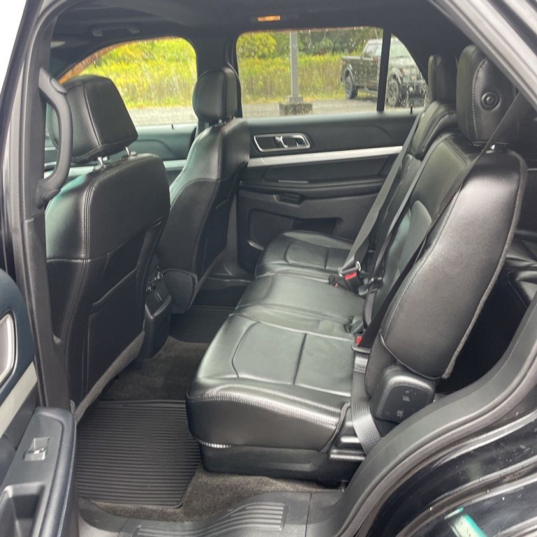 2016 Ford Explorer Image 17