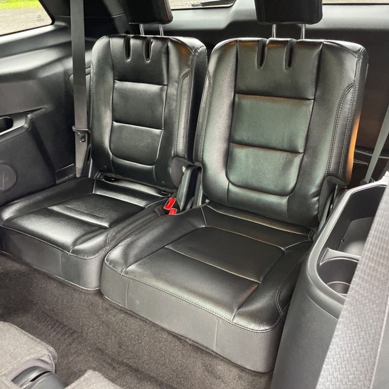 2016 Ford Explorer Image 18
