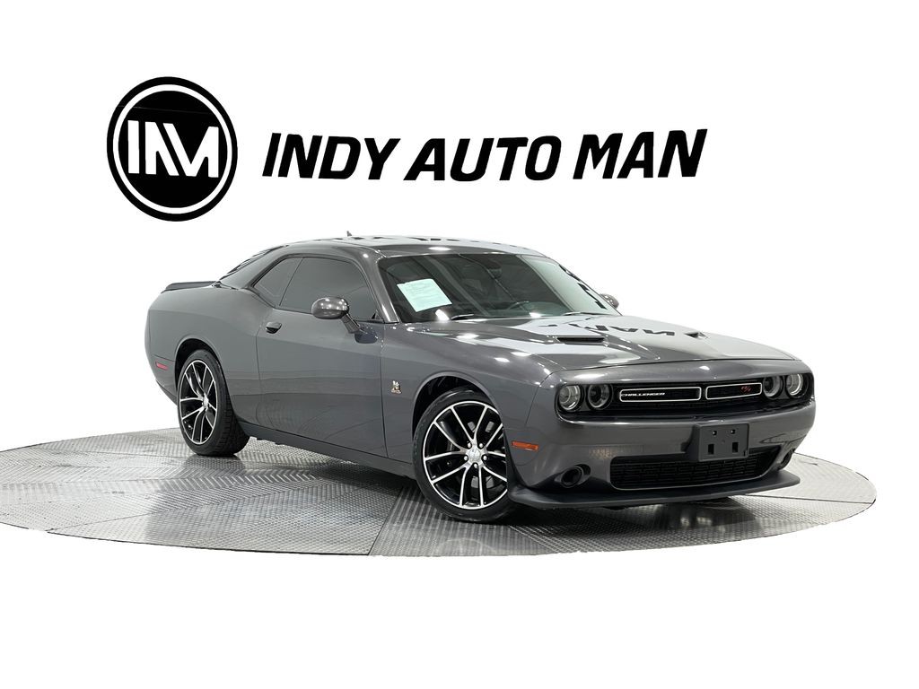 2016 Dodge Challenger Image 1