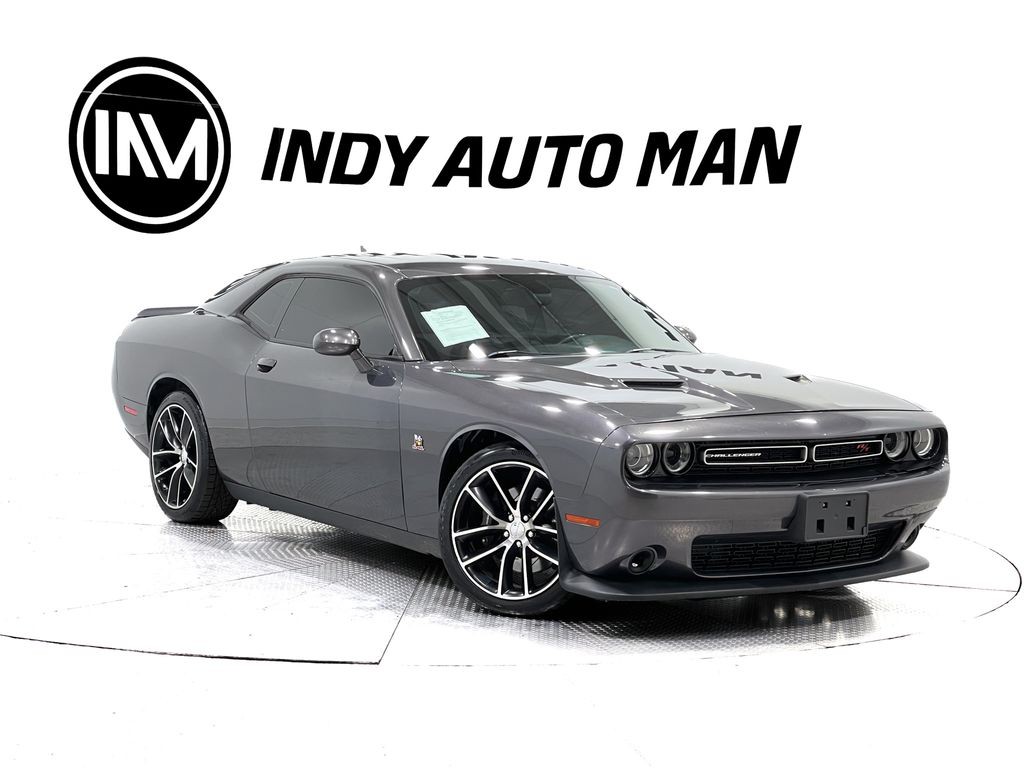 2016 Dodge Challenger Image 2