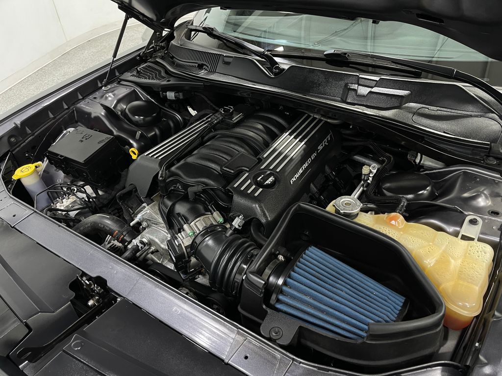 2016 Dodge Challenger Image 28
