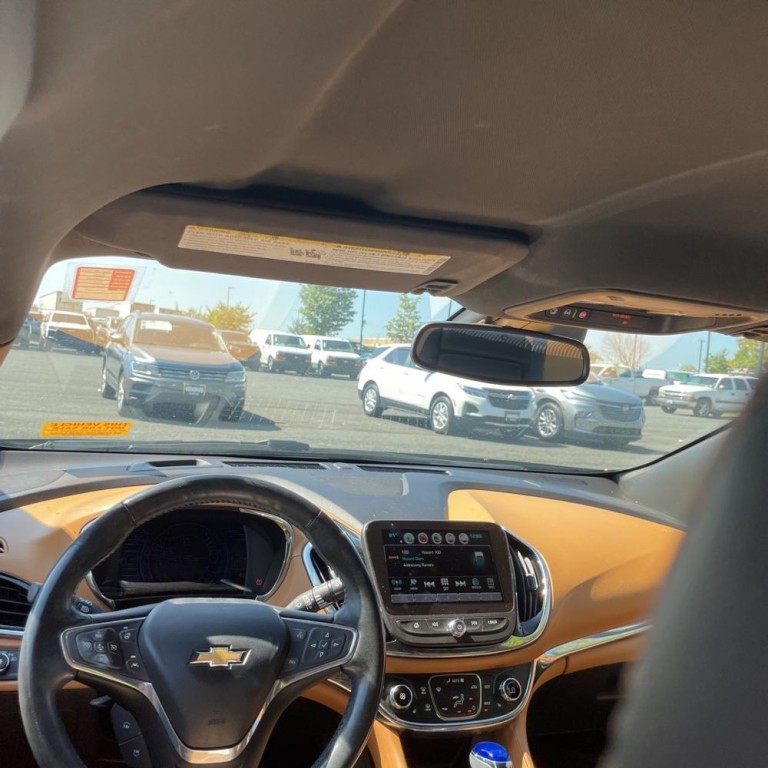 2016 Chevrolet Volt Image 10