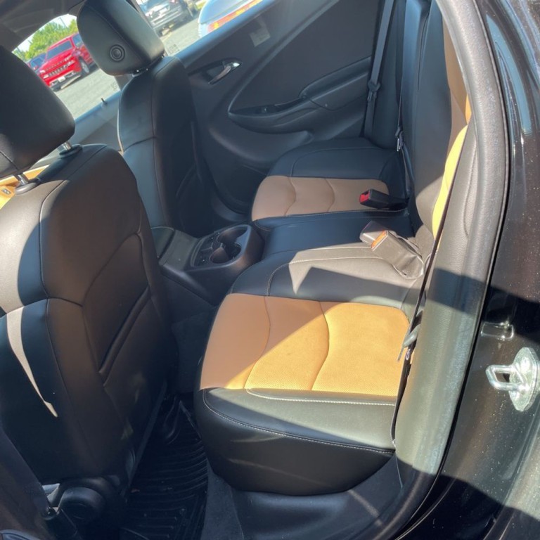 2016 Chevrolet Volt Image 15