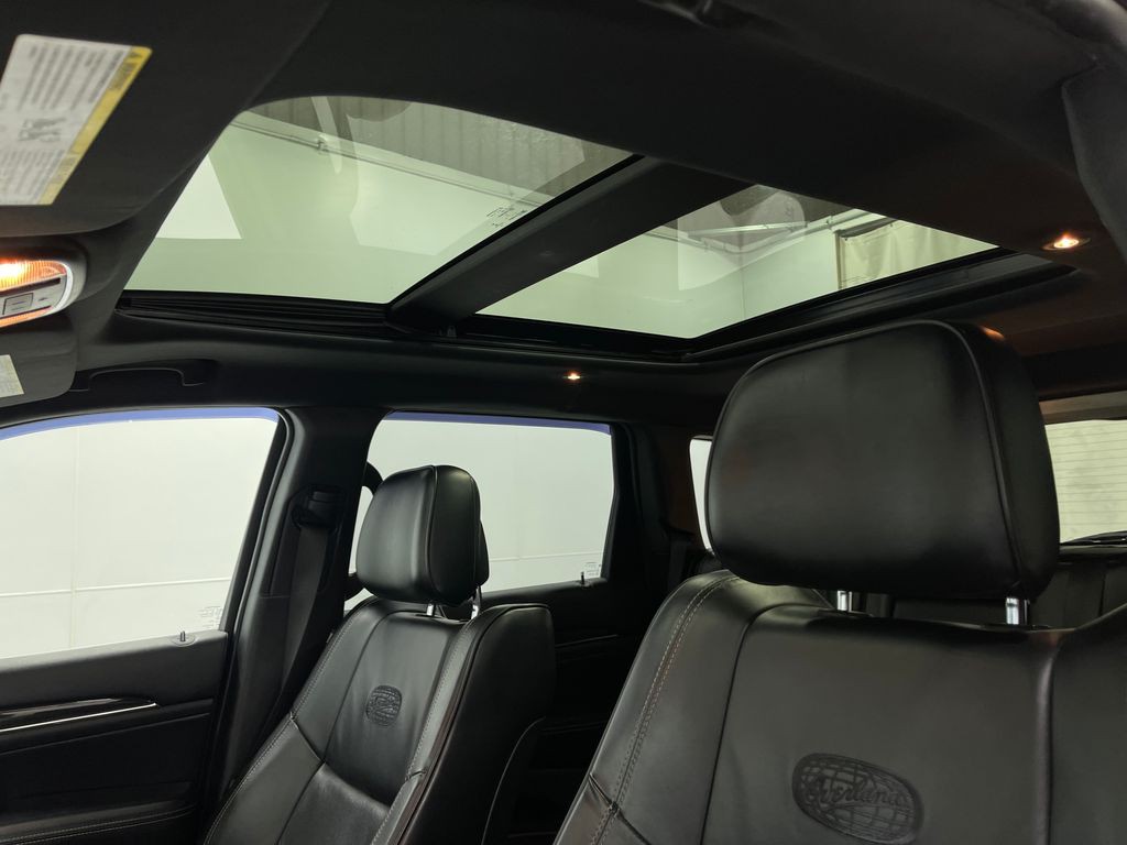 2016 Jeep Grand Cherokee Image 12