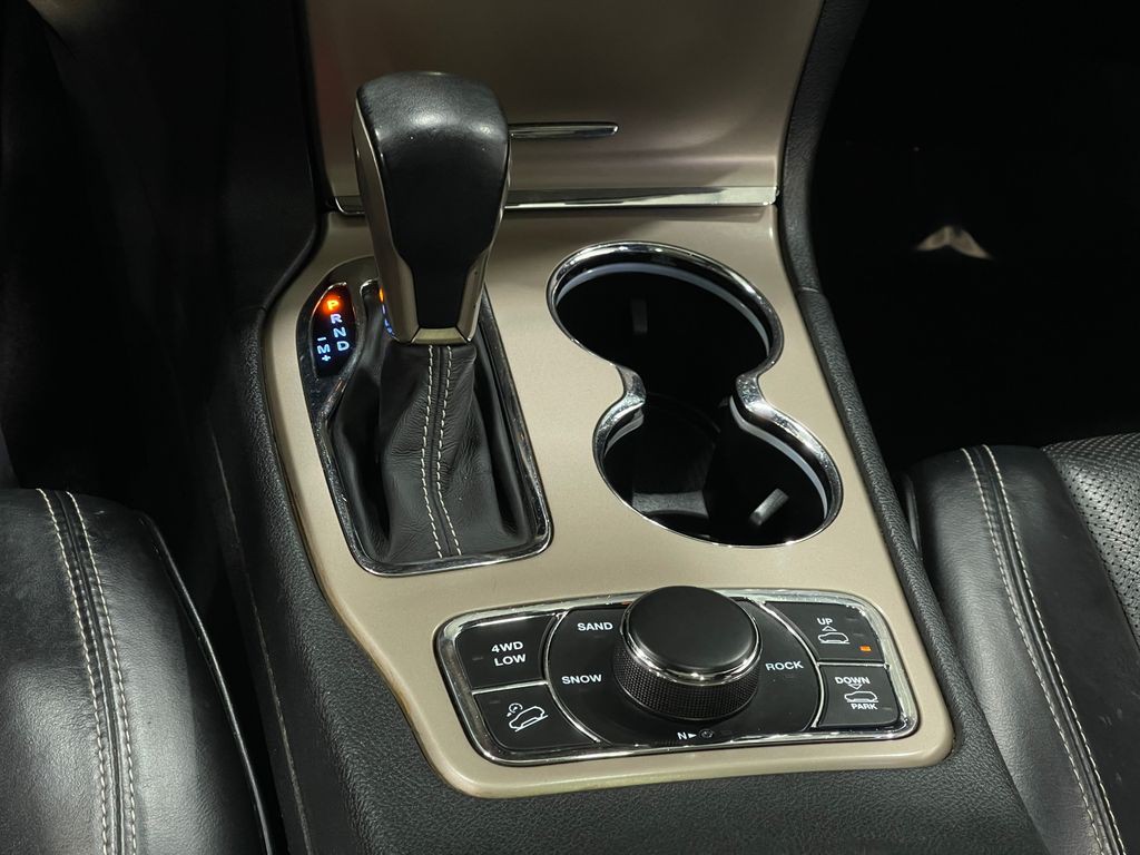 2016 Jeep Grand Cherokee Image 30