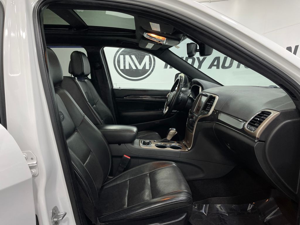 2016 Jeep Grand Cherokee Image 33