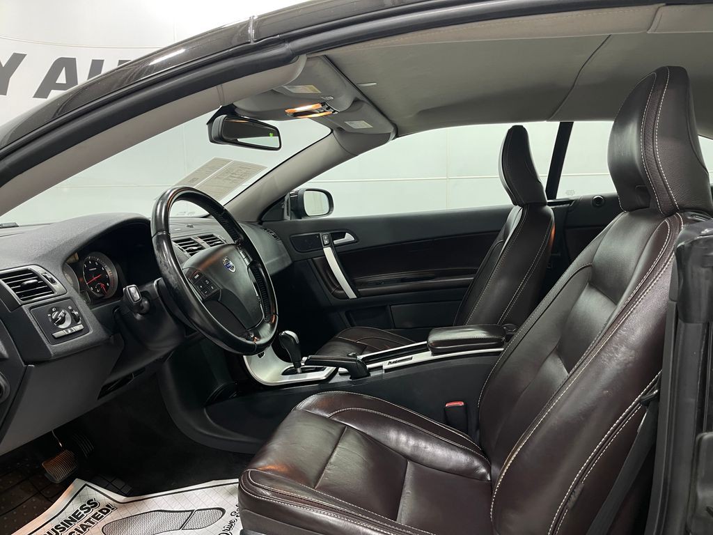 2013 Volvo C70 Image 11