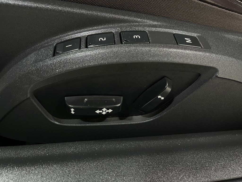 2013 Volvo C70 Image 15