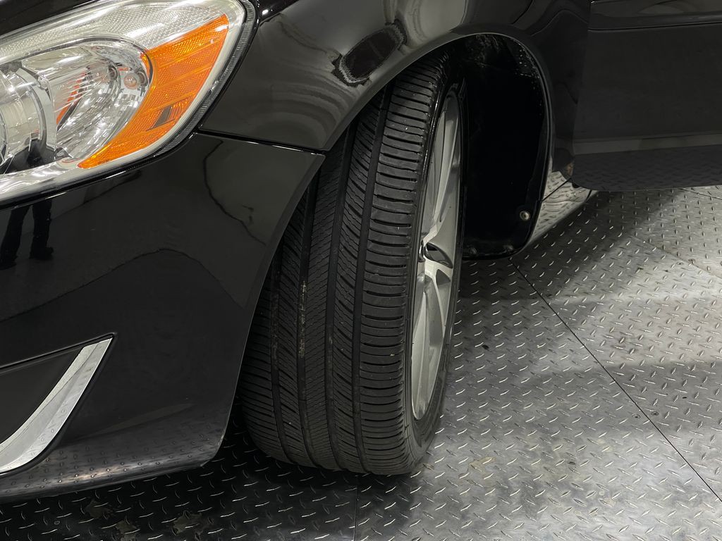 2013 Volvo C70 Image 33