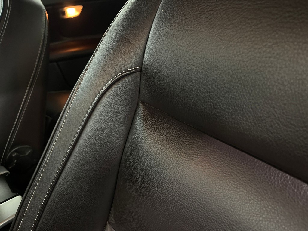 2013 Volvo C70 Image 16