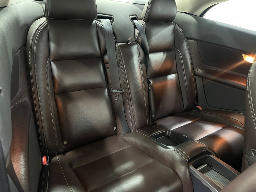 2013 Volvo C70 Image 28