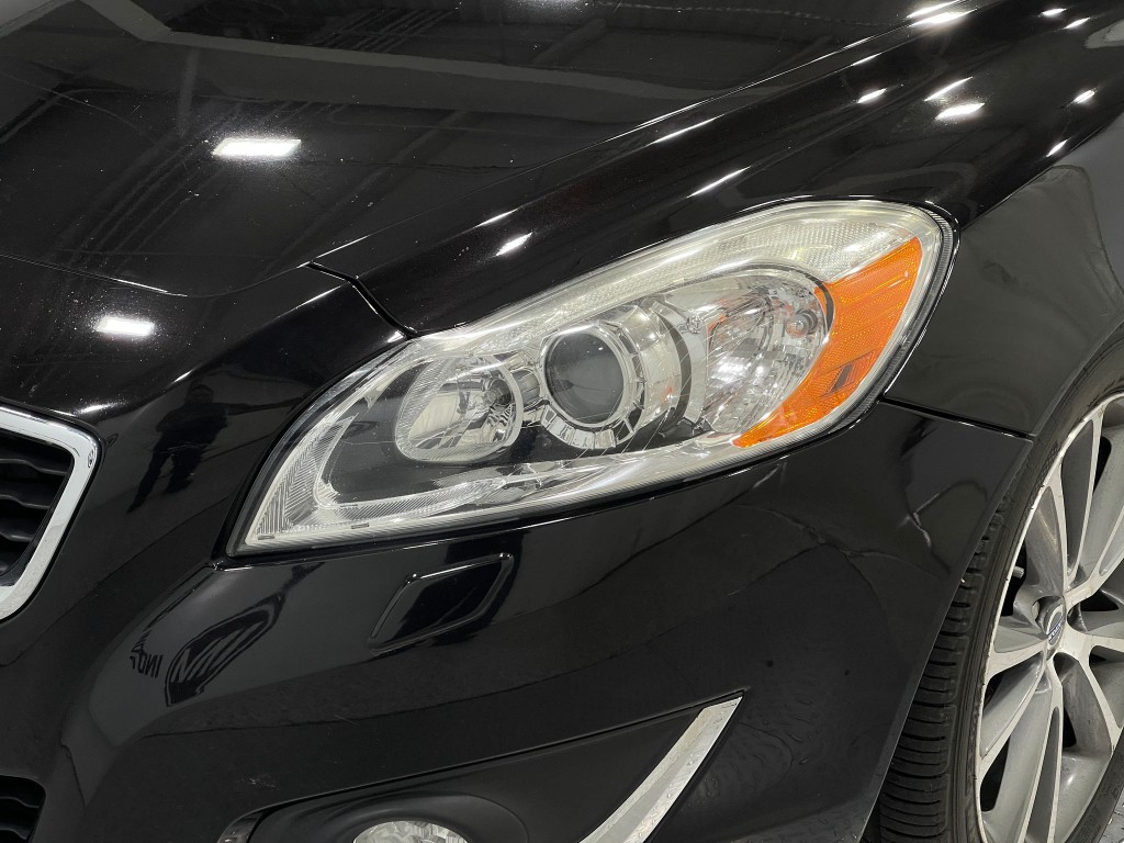 2013 Volvo C70 Image 30