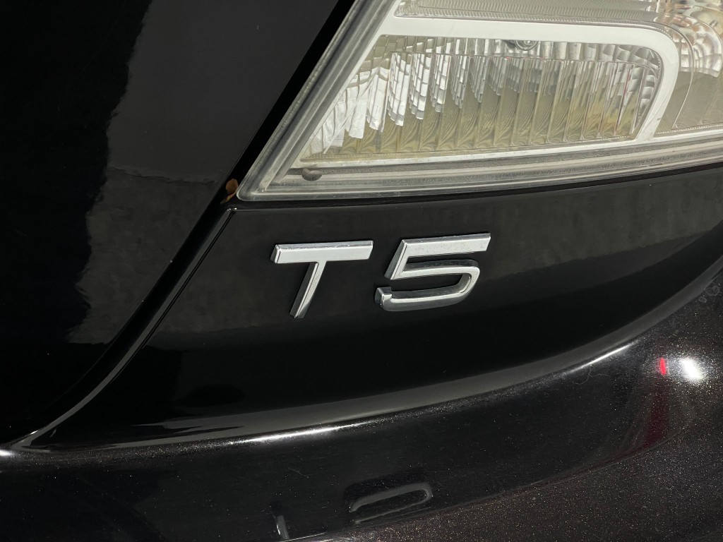 2013 Volvo C70 Image 37