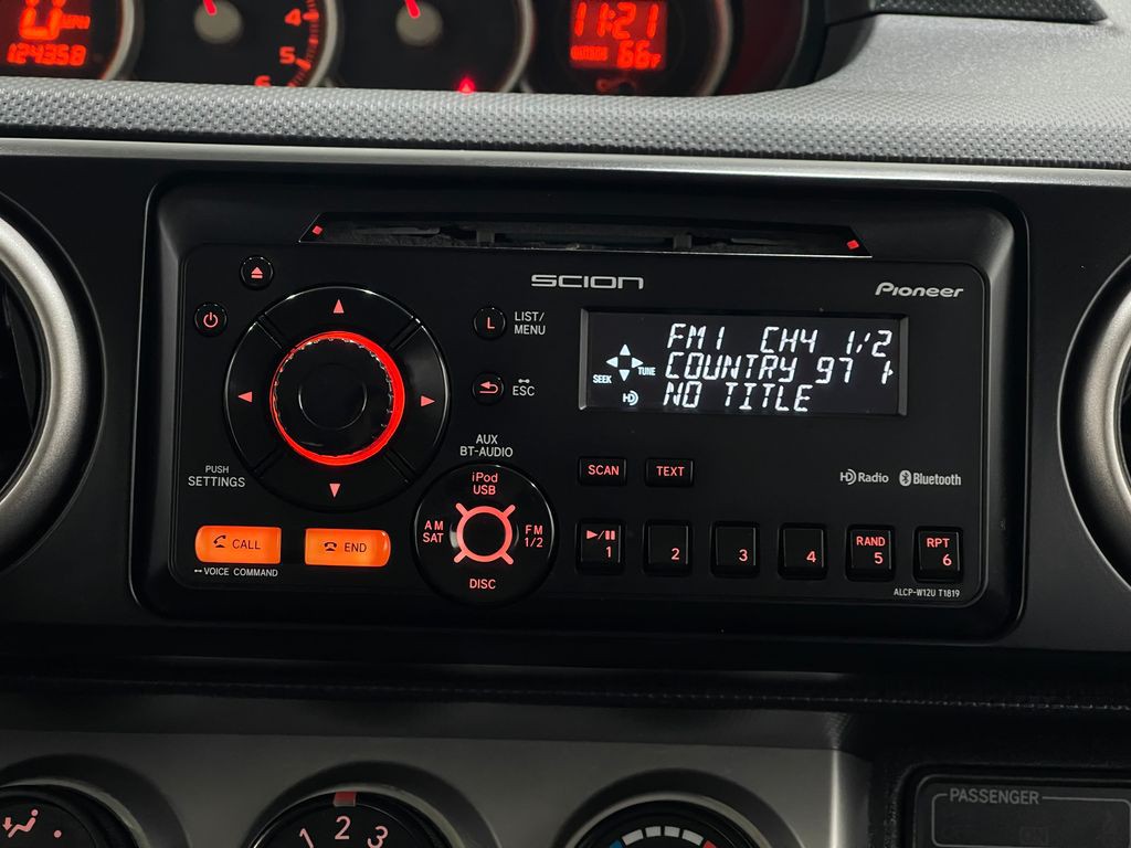 2012 Scion xB Image 20