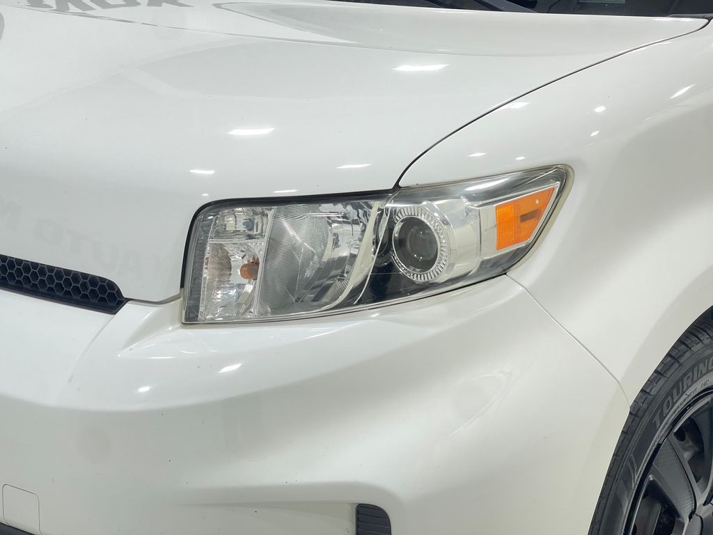2012 Scion xB Image 29