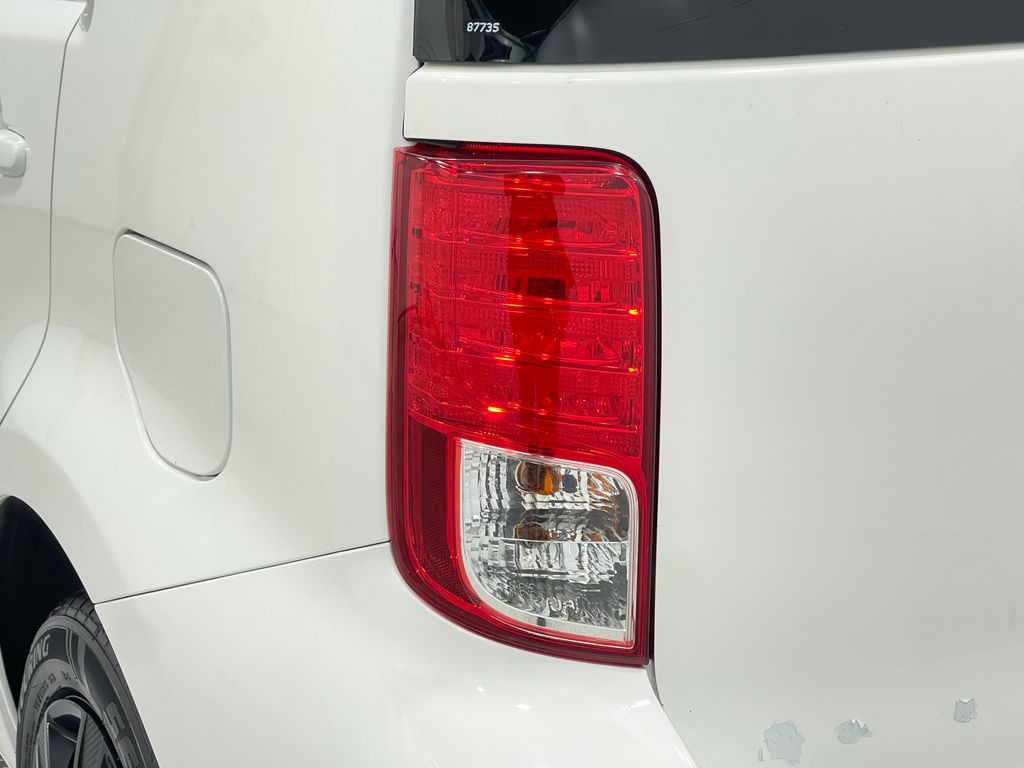 2012 Scion xB Image 30
