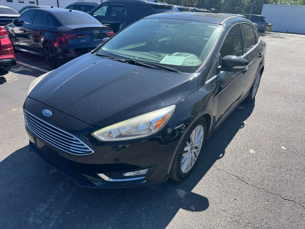 2017 Ford Focus Image 2
