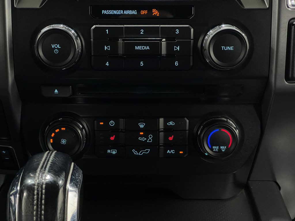 2016 Ford F-150 Image 24