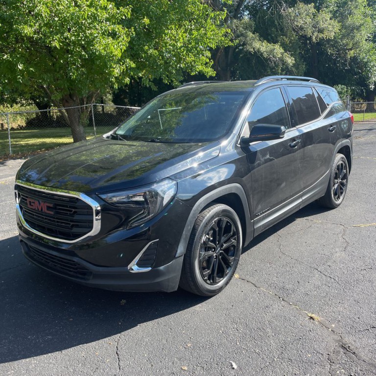 2021 GMC Terrain Image 2