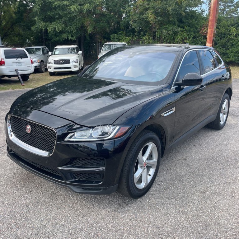 2020 Jaguar F-PACE Image 2