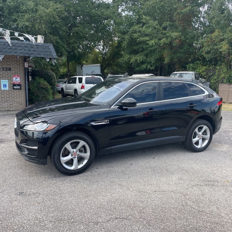 2020 Jaguar F-PACE Image 4