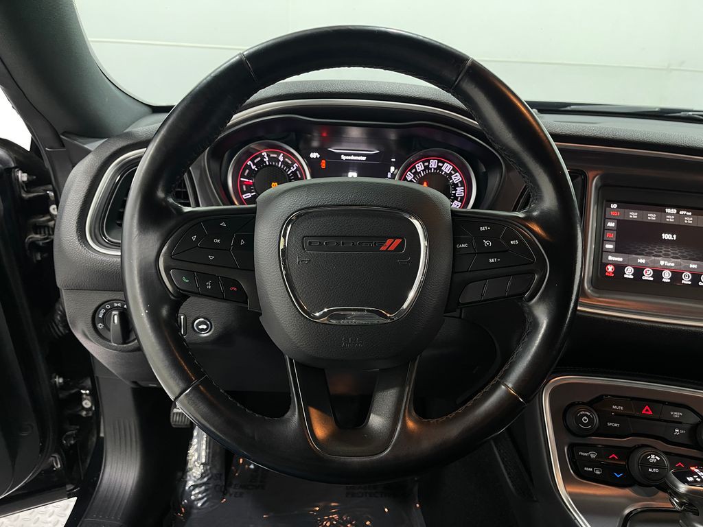 2019 Dodge Challenger Image 18