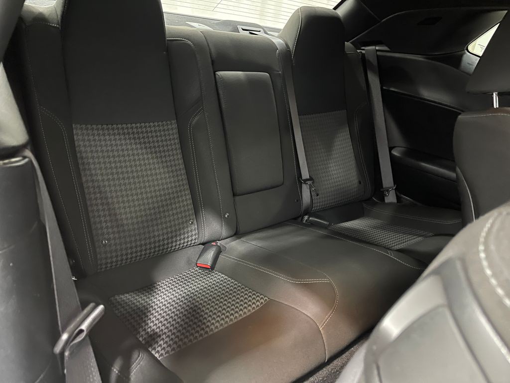 2019 Dodge Challenger Image 27