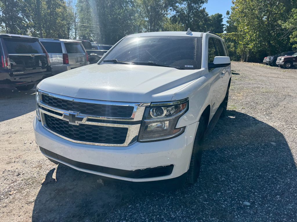 2017 Chevrolet Tahoe Image 2