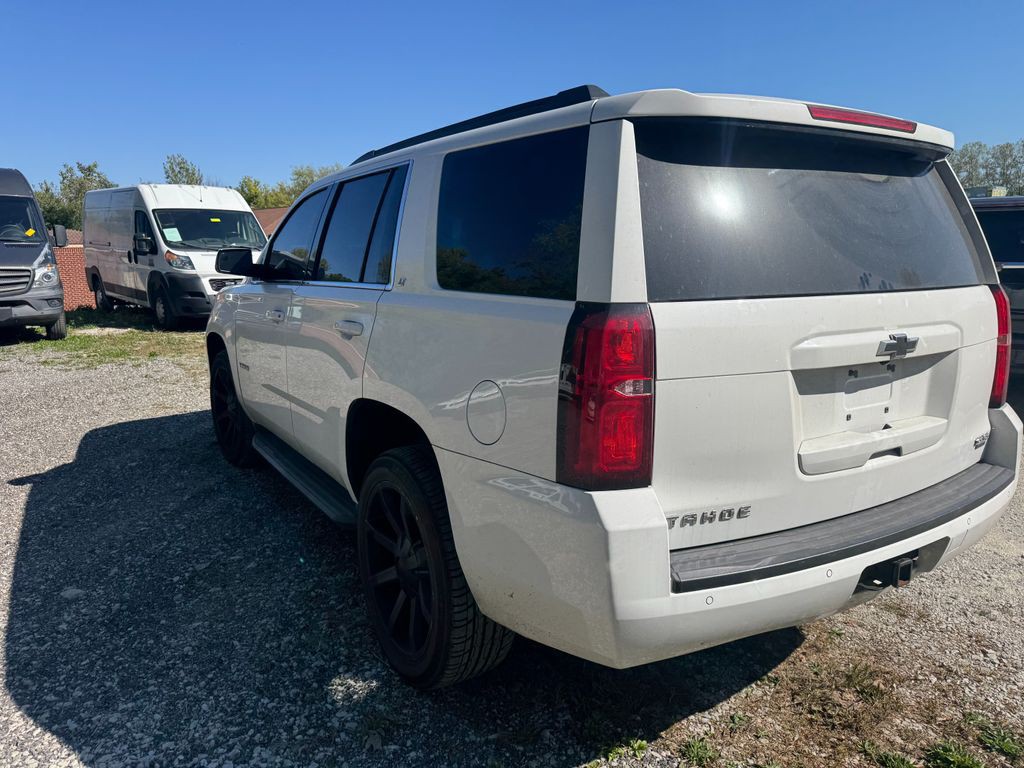 2017 Chevrolet Tahoe Image 4
