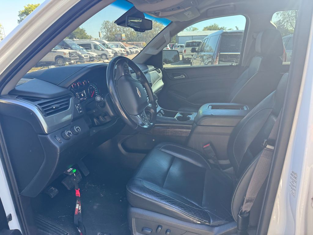 2017 Chevrolet Tahoe Image 5