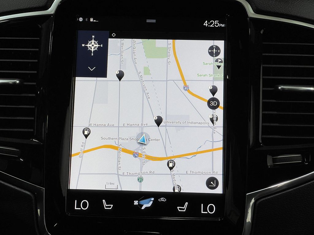 2017 Volvo XC90 Image 10