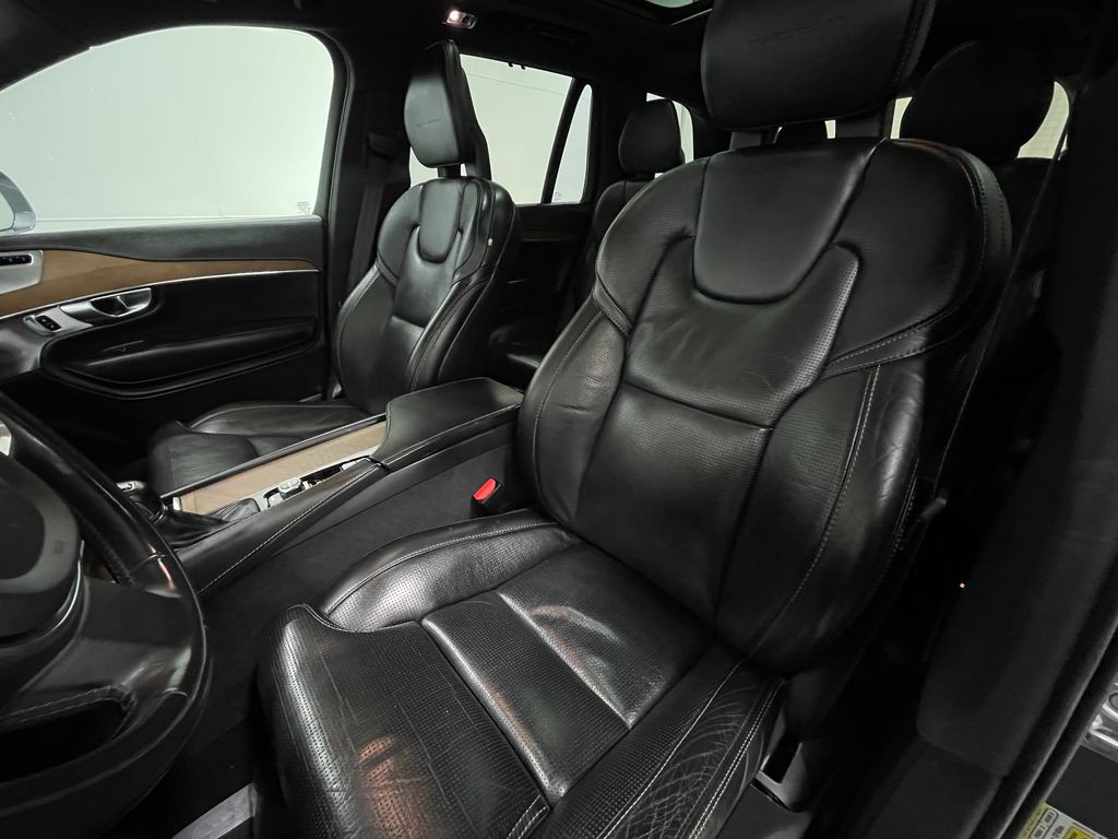2017 Volvo XC90 Image 15
