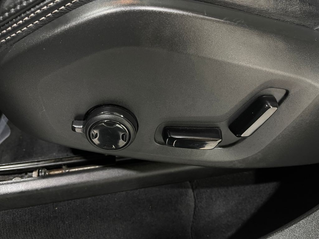 2017 Volvo XC90 Image 18