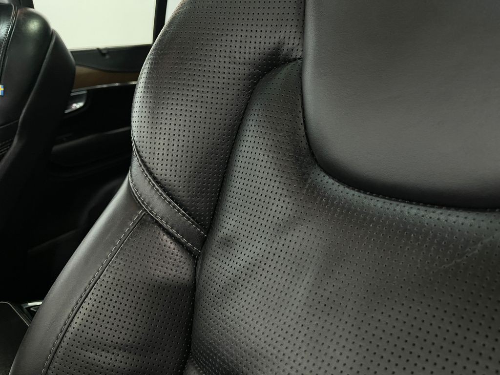 2017 Volvo XC90 Image 19