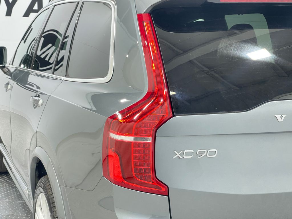 2017 Volvo XC90 Image 36