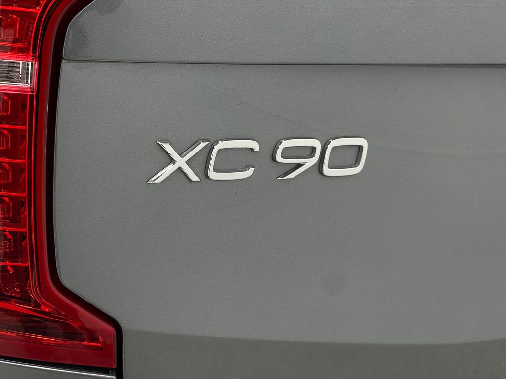 2017 Volvo XC90 Image 40