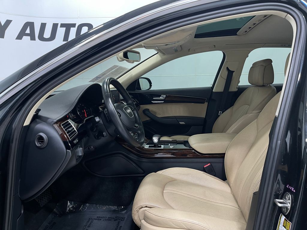 2014 Audi A8 Image 14