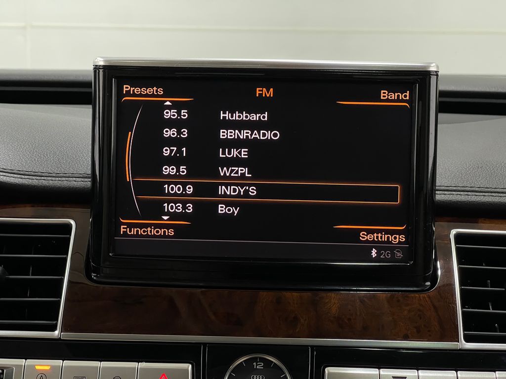 2014 Audi A8 Image 24