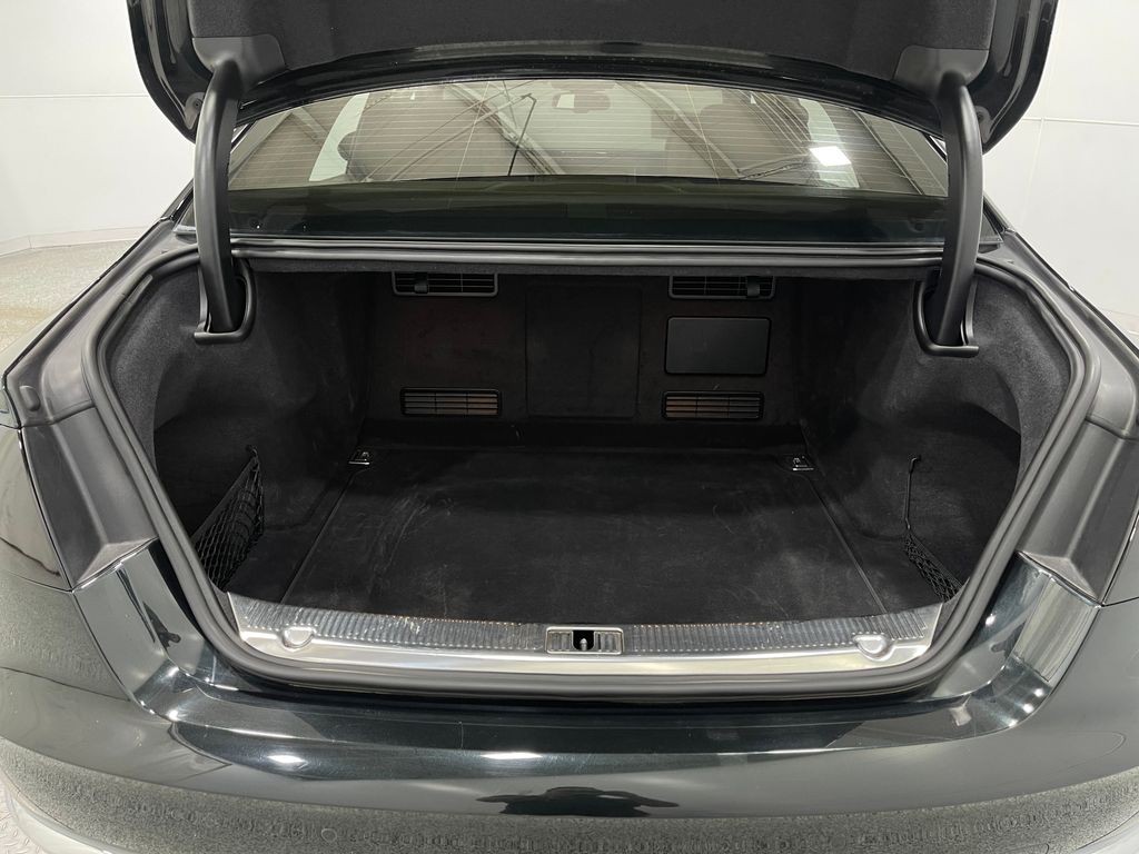 2014 Audi A8 Image 26