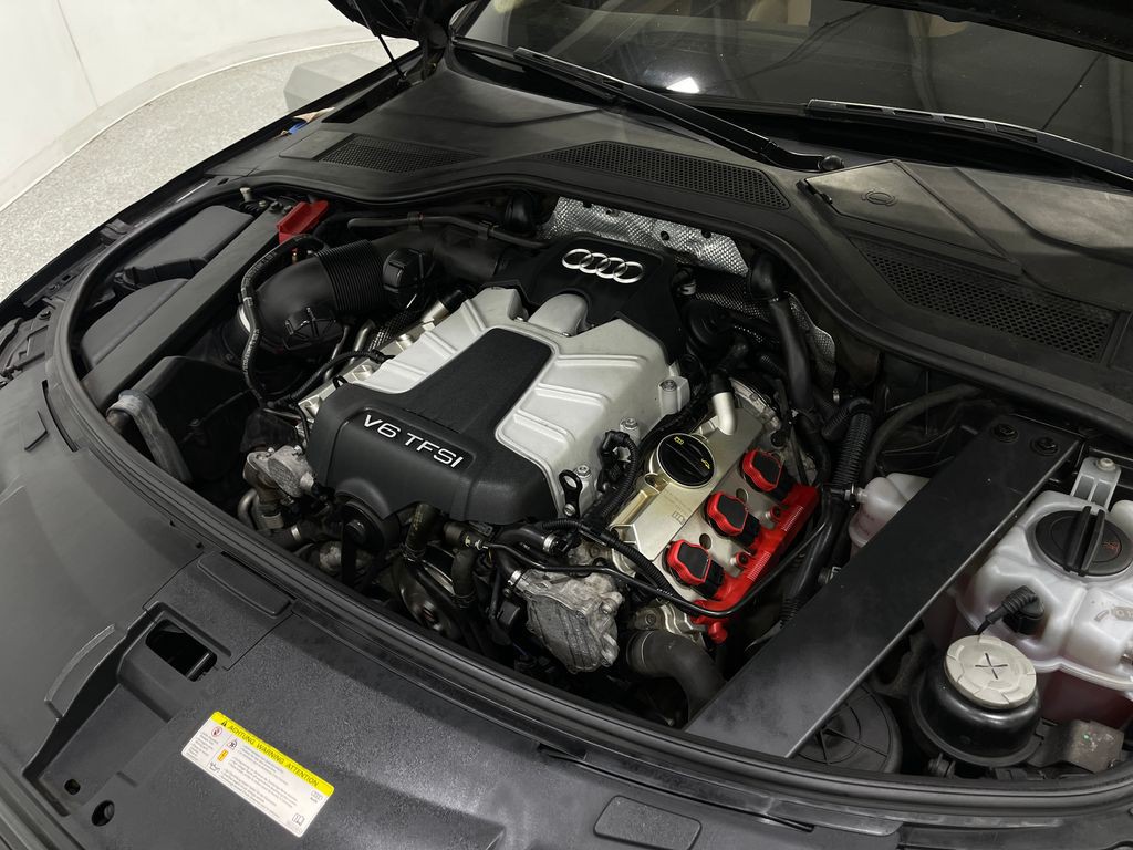 2014 Audi A8 Image 28
