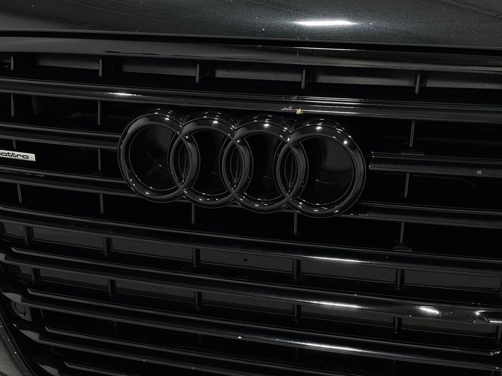 2014 Audi A8 Image 38