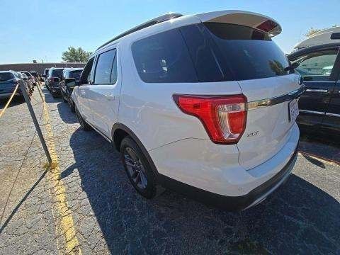 2017 Ford Explorer Image 4