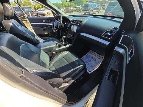 2017 Ford Explorer Image 6