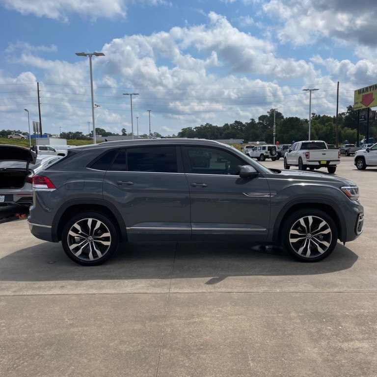2021 Volkswagen Atlas Cross Sport Image 3