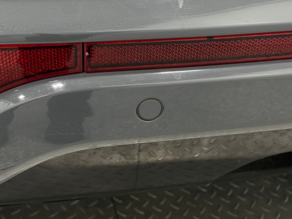 2021 Volkswagen Atlas Cross Sport Image 12